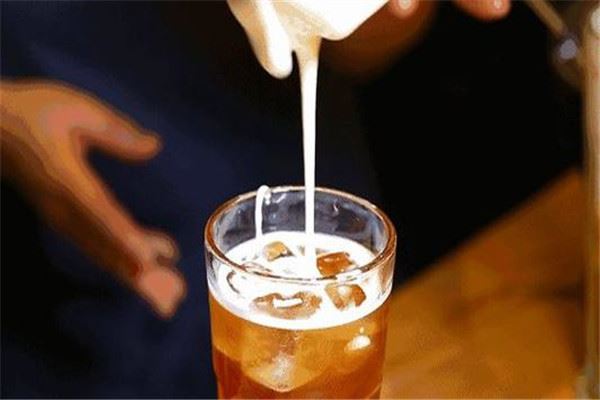 西西奶茶加盟