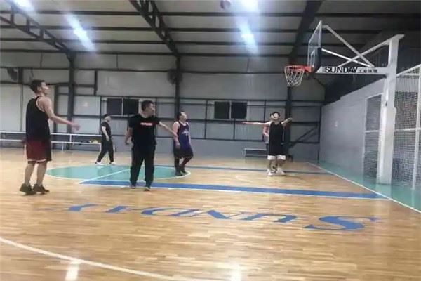 CRYSTALSUNDAY透明篮球加盟